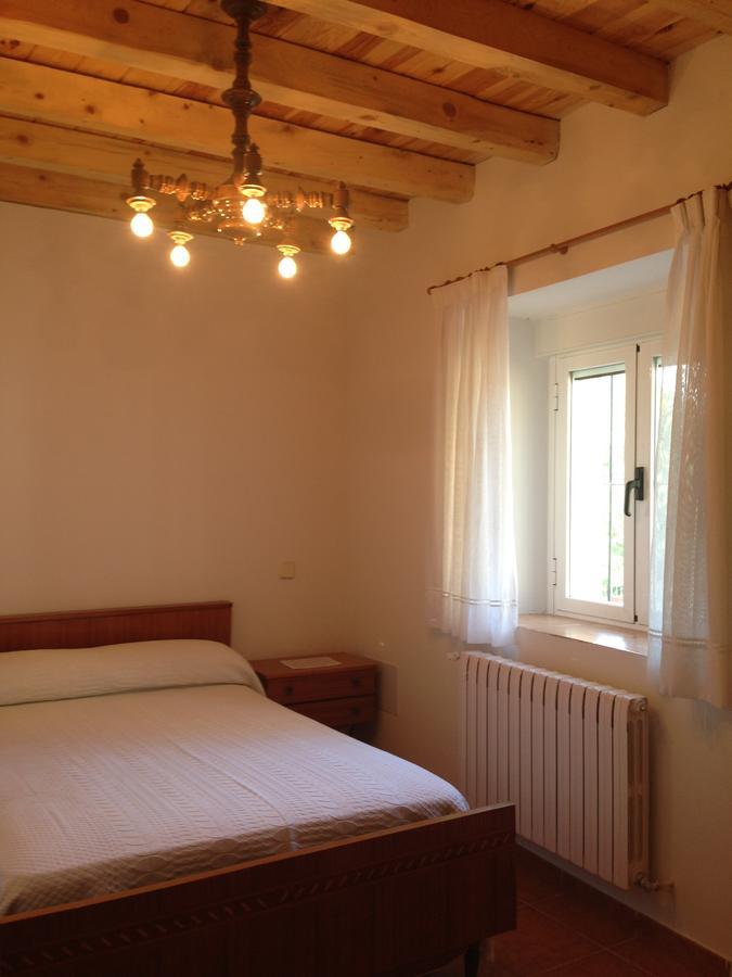 Apartamento Rural La Muralla De Pedraza Chavida Exteriör bild