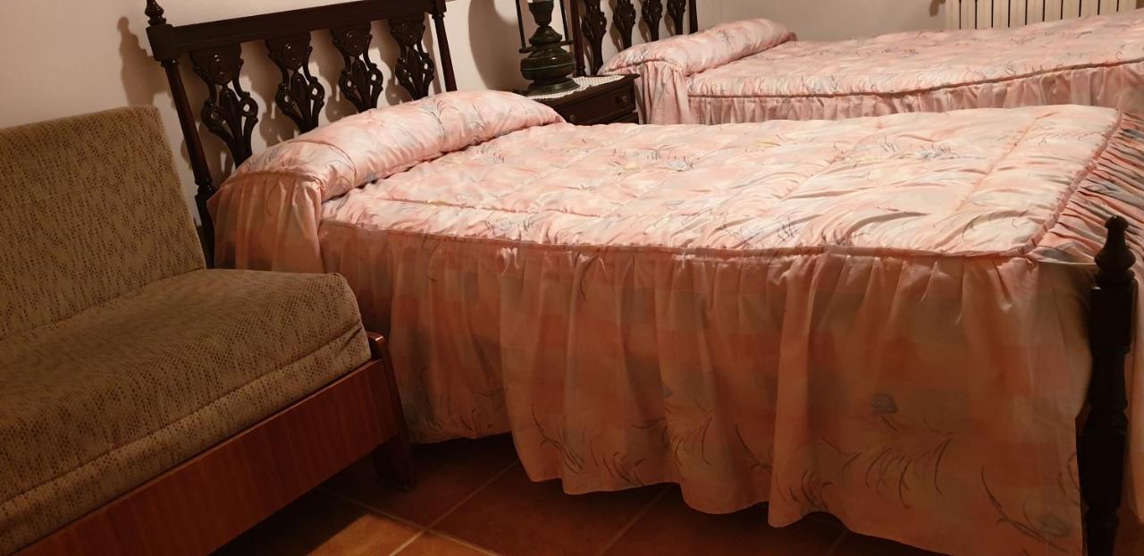 Apartamento Rural La Muralla De Pedraza Chavida Exteriör bild